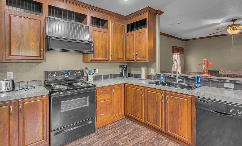 1176 Blue Cut Road N, McGregor, TX 76657 1176 Blue Cut Road N, McGregor, TX 76657