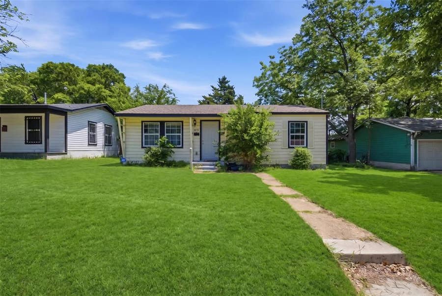 Property photo for 4410 S Ewing Avenue, Dallas, TX