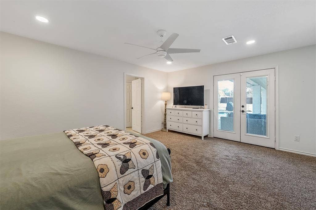 300 Rash Lane, Terrell, TX 75160 300 Rash Lane, Terrell, TX 75160