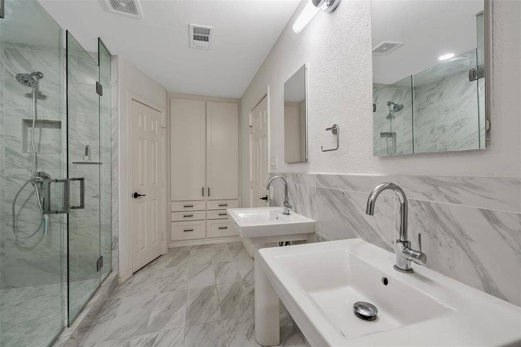 300 Rash Lane, Terrell, TX 75160 300 Rash Lane, Terrell, TX 75160