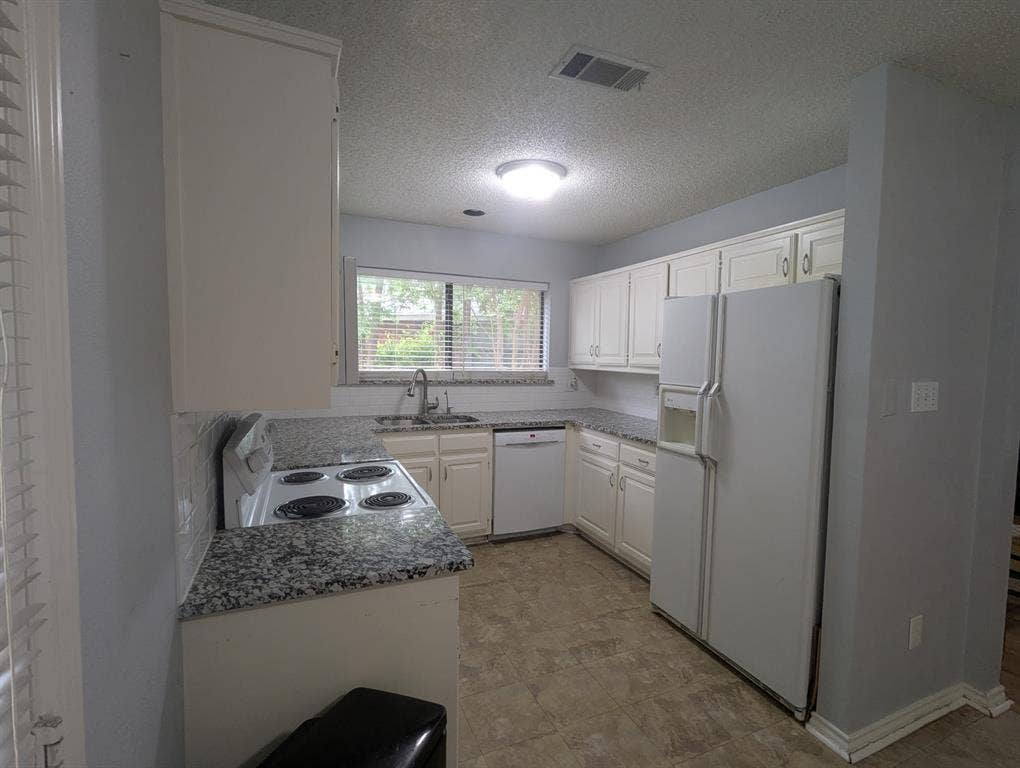 3818 Missouri Street, Sachse, TX 75048 3818 Missouri Street, Sachse, TX 75048