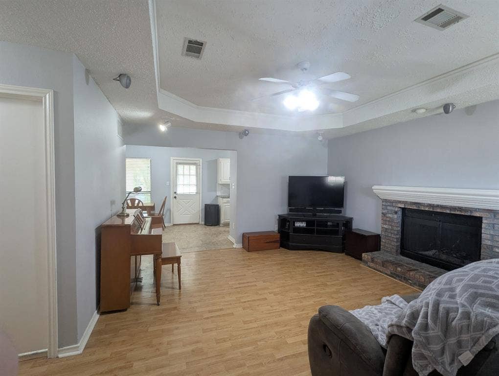 3818 Missouri Street, Sachse, TX 75048 3818 Missouri Street, Sachse, TX 75048