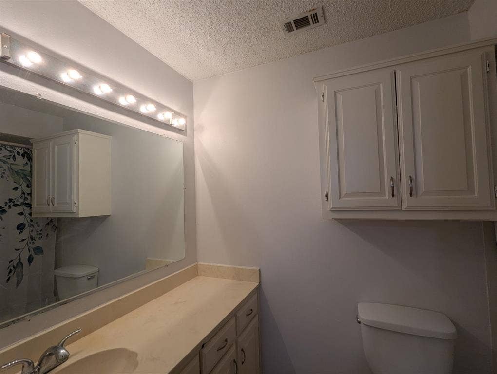 3818 Missouri Street, Sachse, TX 75048 3818 Missouri Street, Sachse, TX 75048