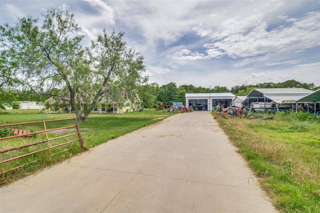 7302 County Road 4044, Kemp, TX 75143 7302 County Road 4044, Kemp, TX 75143
