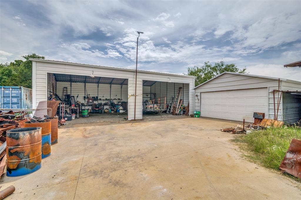 7302 County Road 4044, Kemp, TX 75143 7302 County Road 4044, Kemp, TX 75143