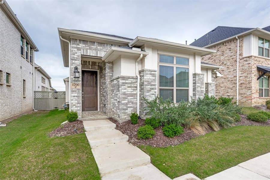 Property photo for 1700 Bonsmara Drive, Northlake, TX