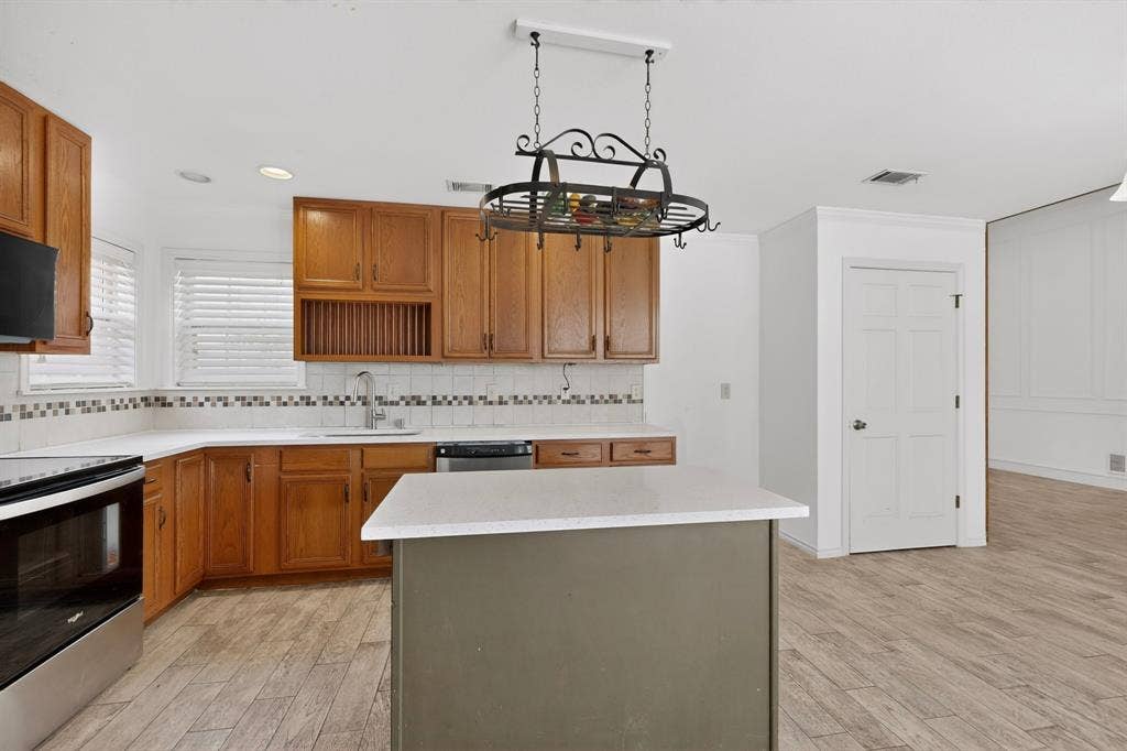 4316 Lottie Lane, Plano, TX 75074 4316 Lottie Lane, Plano, TX 75074