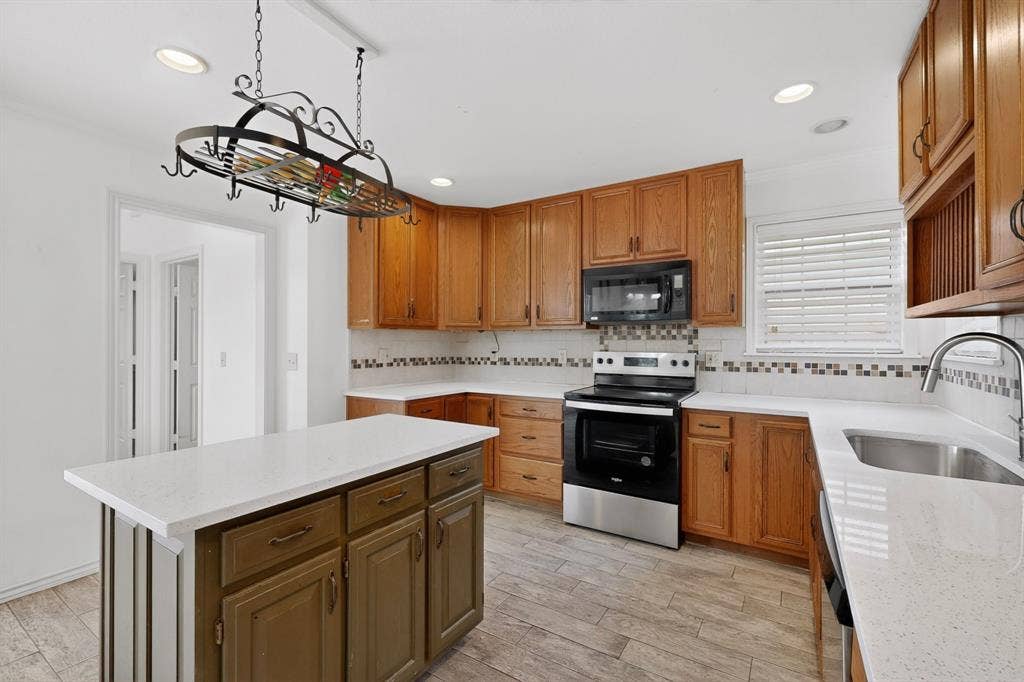 4316 Lottie Lane, Plano, TX 75074 4316 Lottie Lane, Plano, TX 75074