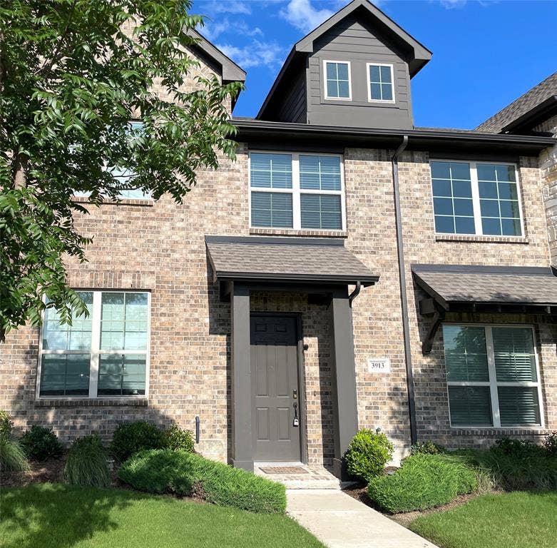 Property photo for 3913 Crown Avenue, McKinney, TX