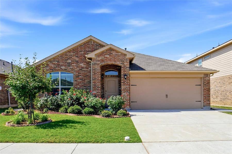 Property photo for 6341 Porthole Lane, Fort Worth, TX