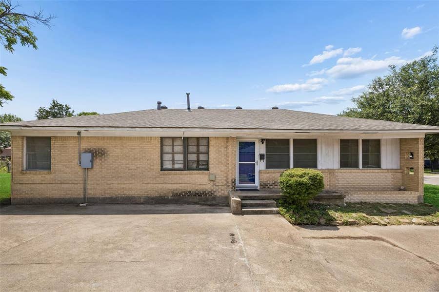 Property photo for 3040 June Drive, Dallas, TX