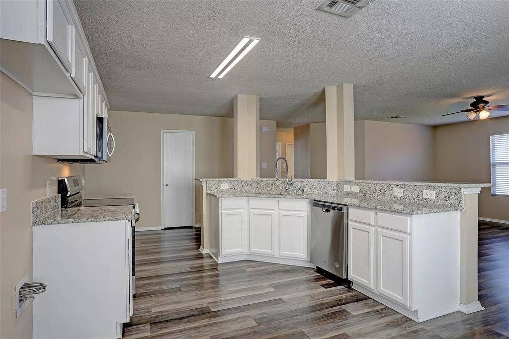 9929 George Washington Drive, McKinney, TX 75072 9929 George Washington Drive, McKinney, TX 75072