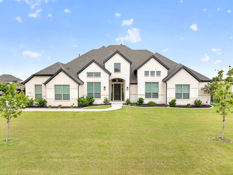 Property photo for 231 Heirloom Drive, McLendon Chisholm, TX