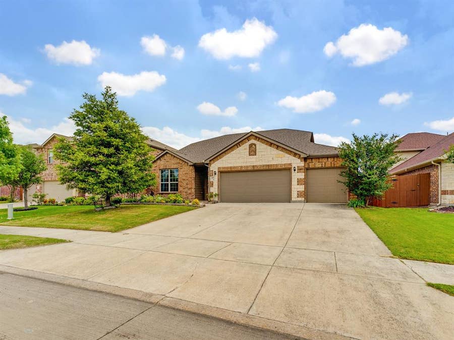 Property photo for 2012 Brenham Drive, Forney, TX