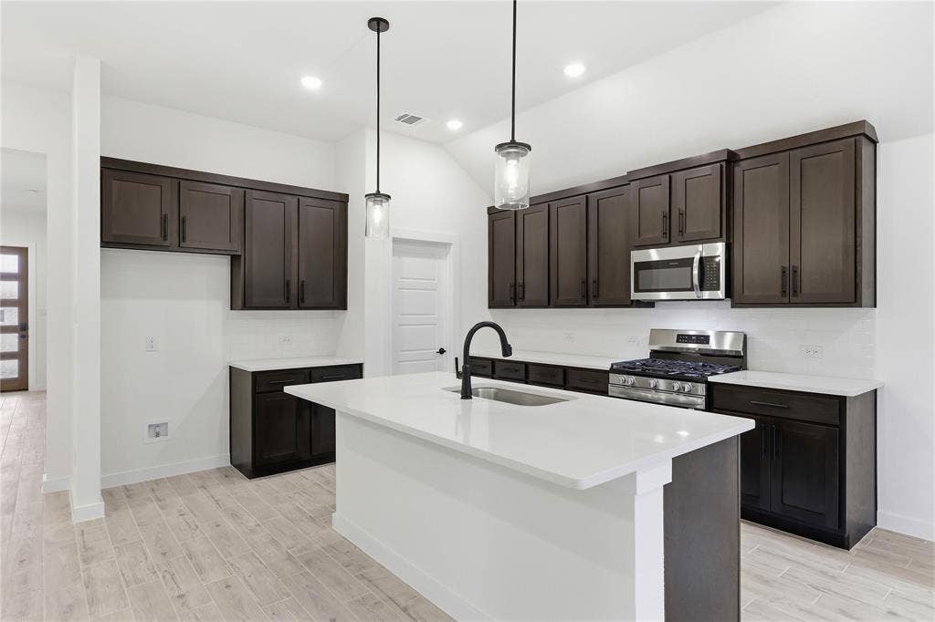 4645 Commack Drive, Fort Worth, TX 76135