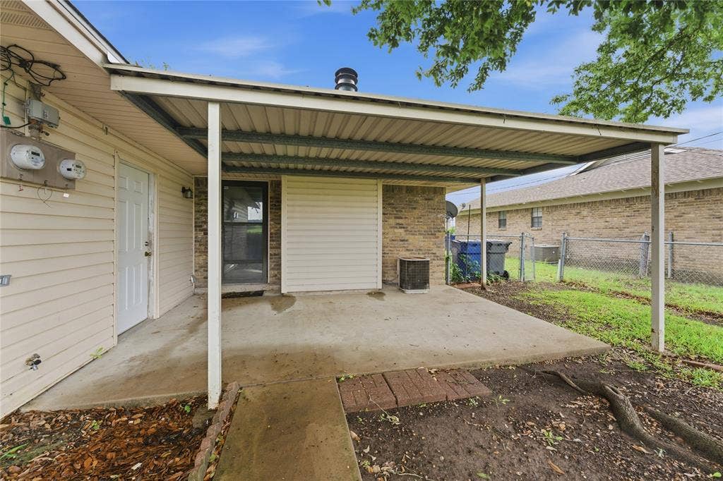 1731 Jenkins Lane, Glenn Heights, TX 75154