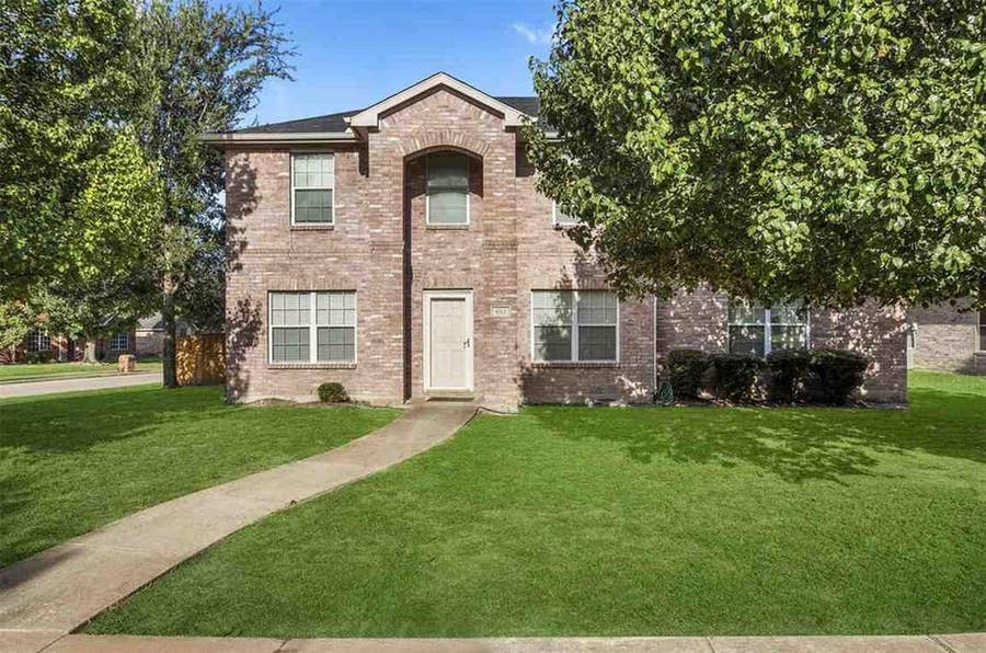Property photo for 603 Zollman Court, Lancaster, TX