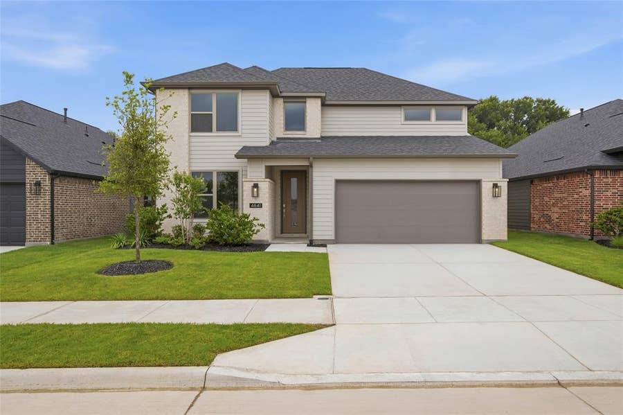 Property photo for 4641 Commack Drive, Fort Worth, TX