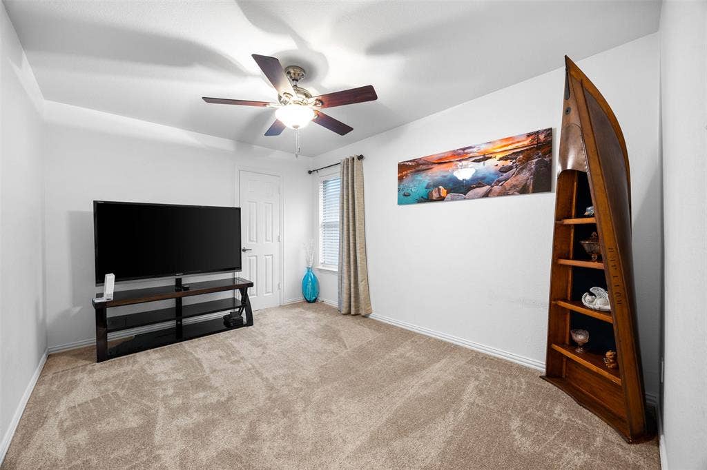 5209 Medallion Court, Midlothian, TX 76065 Bedroom #3 with walk in closet