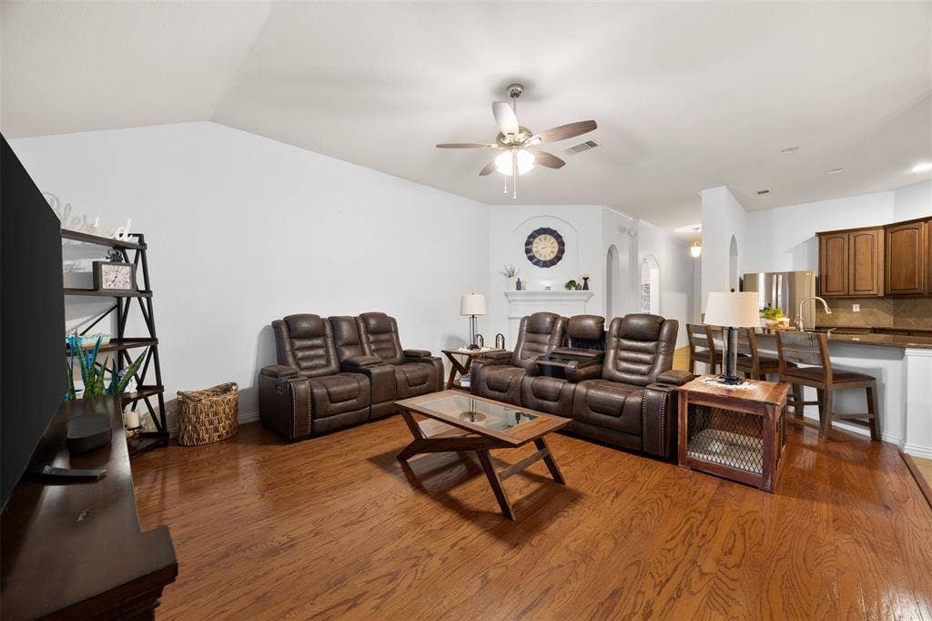 5209 Medallion Court, Midlothian, TX 76065 5209 Medallion Court, Midlothian, TX 76065