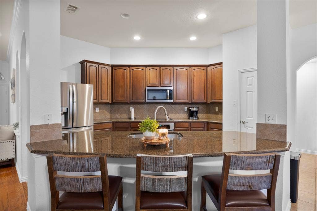 5209 Medallion Court, Midlothian, TX 76065 5209 Medallion Court, Midlothian, TX 76065