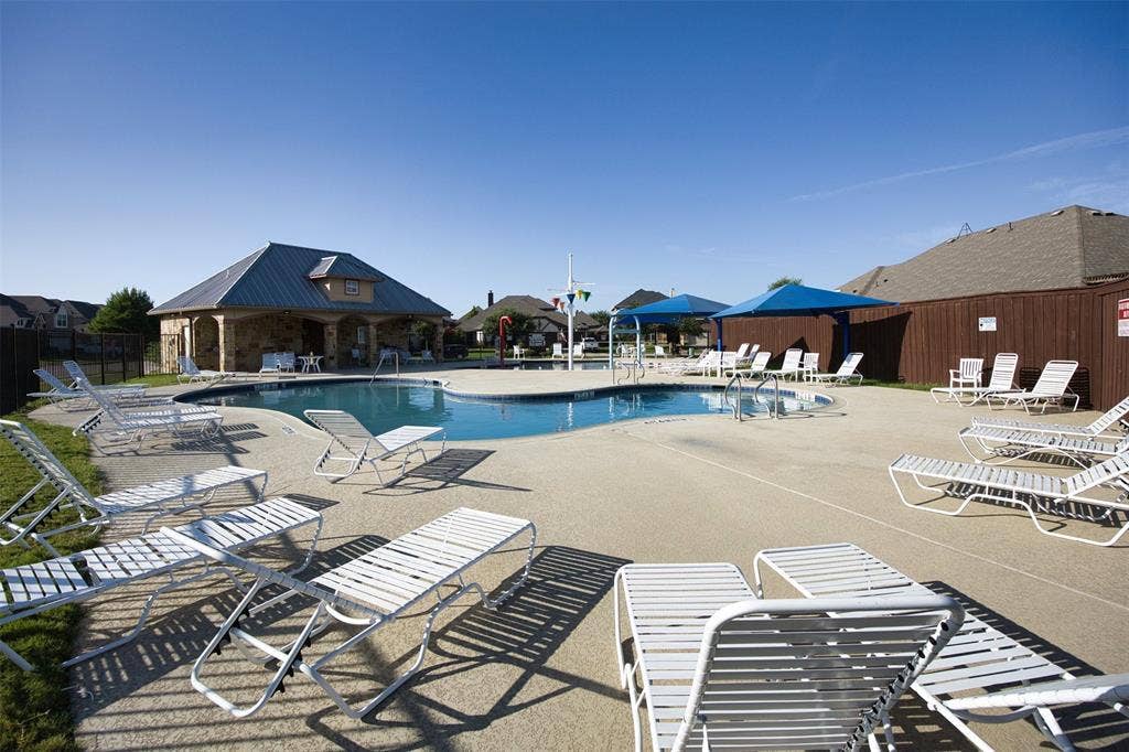 5209 Medallion Court, Midlothian, TX 76065 Community Pool
