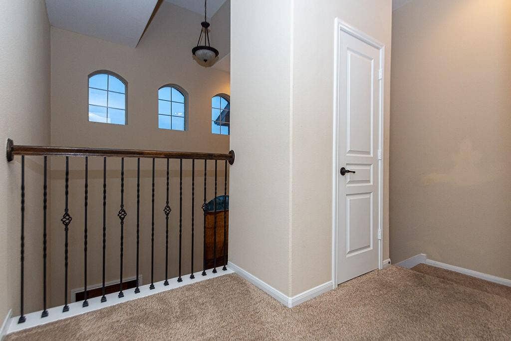9158 Sunlight Oak Lane, Houston, TX 77070 9158 Sunlight Oak Lane, Houston, TX 77070