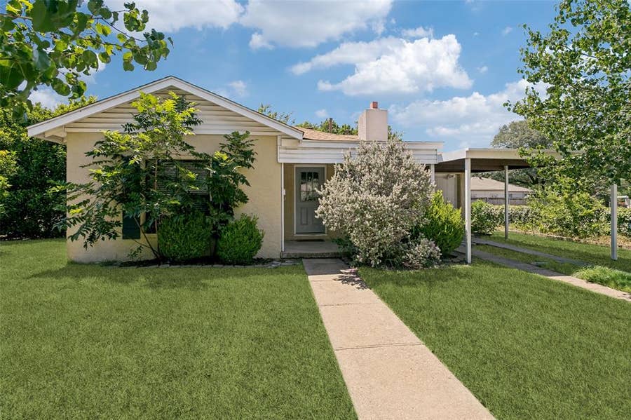 Property photo for 3904 Carolyn Road, Fort Worth, TX