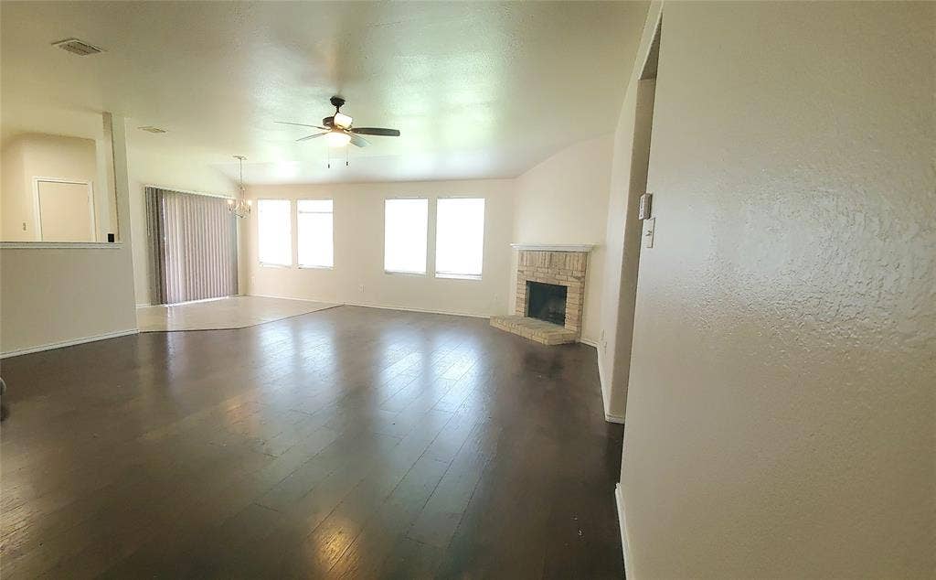 1118 Bradford Drive, Glenn Heights, TX 75154 1118 Bradford Drive, Glenn Heights, TX 75154