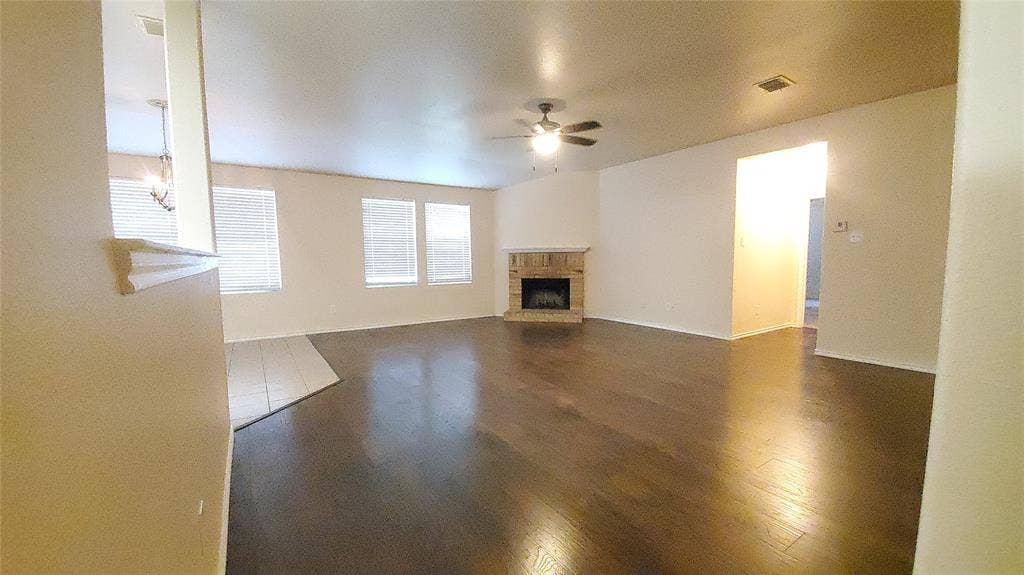 1118 Bradford Drive, Glenn Heights, TX 75154 1118 Bradford Drive, Glenn Heights, TX 75154