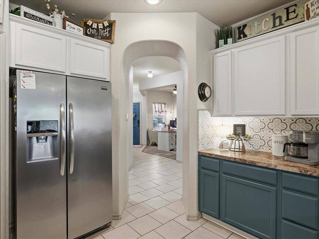 5135 Crystal Lake Avenue, Krum, TX 76249 5135 Crystal Lake Avenue, Krum, TX 76249