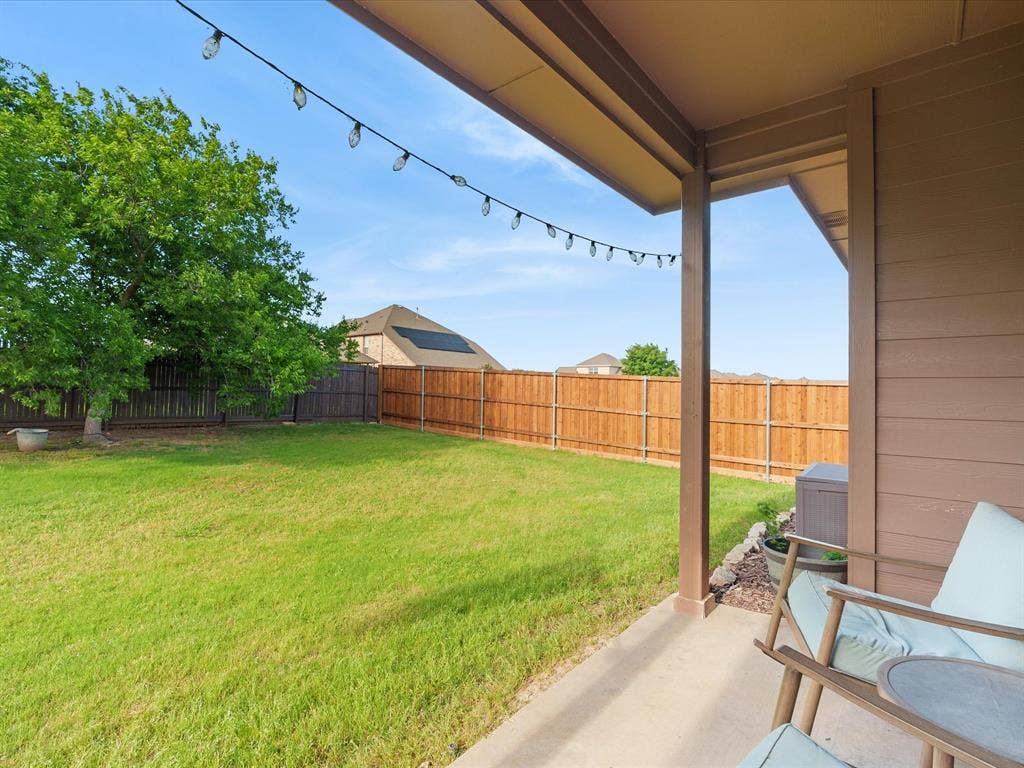 5135 Crystal Lake Avenue, Krum, TX 76249 5135 Crystal Lake Avenue, Krum, TX 76249