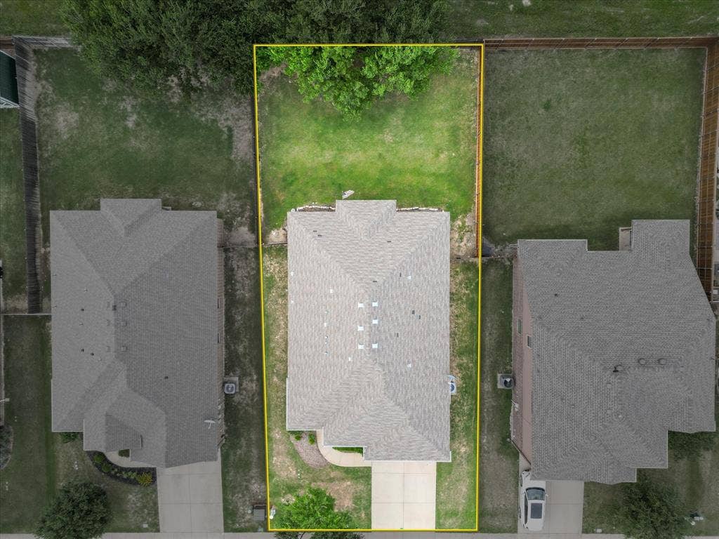 5135 Crystal Lake Avenue, Krum, TX 76249 5135 Crystal Lake Avenue, Krum, TX 76249