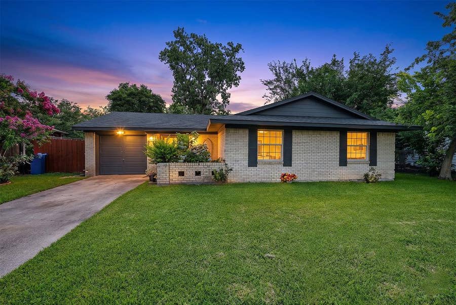 Property photo for 2322 Halifax Drive, Carrollton, TX