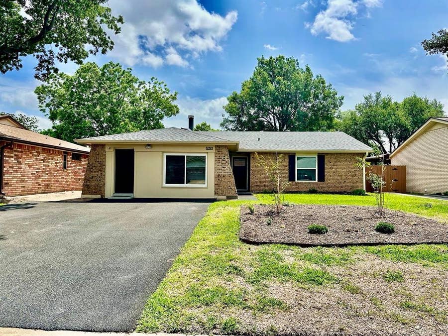 Property photo for 614 Darnel Drive, Mesquite, TX