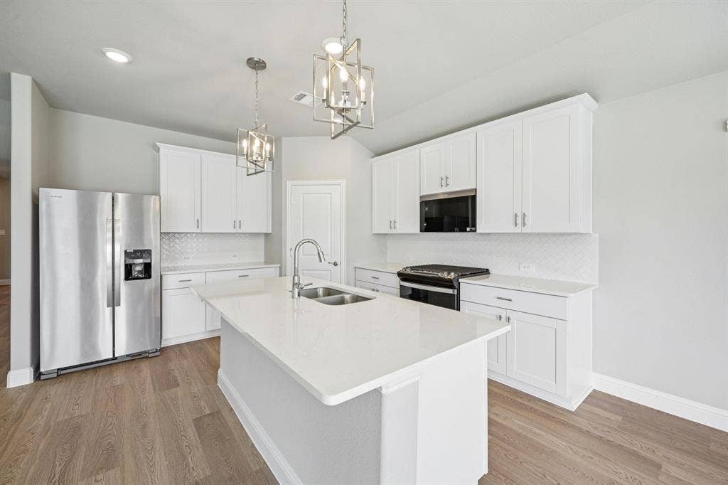4020 Palestine Drive, Farmersville, TX 75442 Photo is not of the actual home, but is an inspirational photo of builder’s model home and may depict options, furnishings, and/or decorator features that are not included.