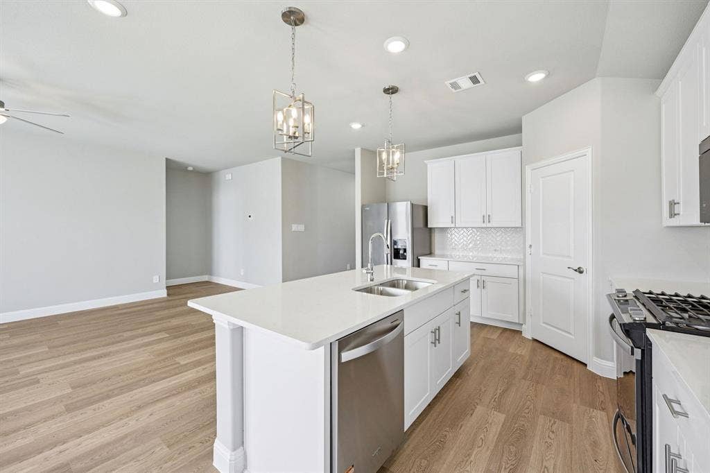 4020 Palestine Drive, Farmersville, TX 75442 Photo is not of the actual home, but is an inspirational photo of builder’s model home and may depict options, furnishings, and/or decorator features that are not included.