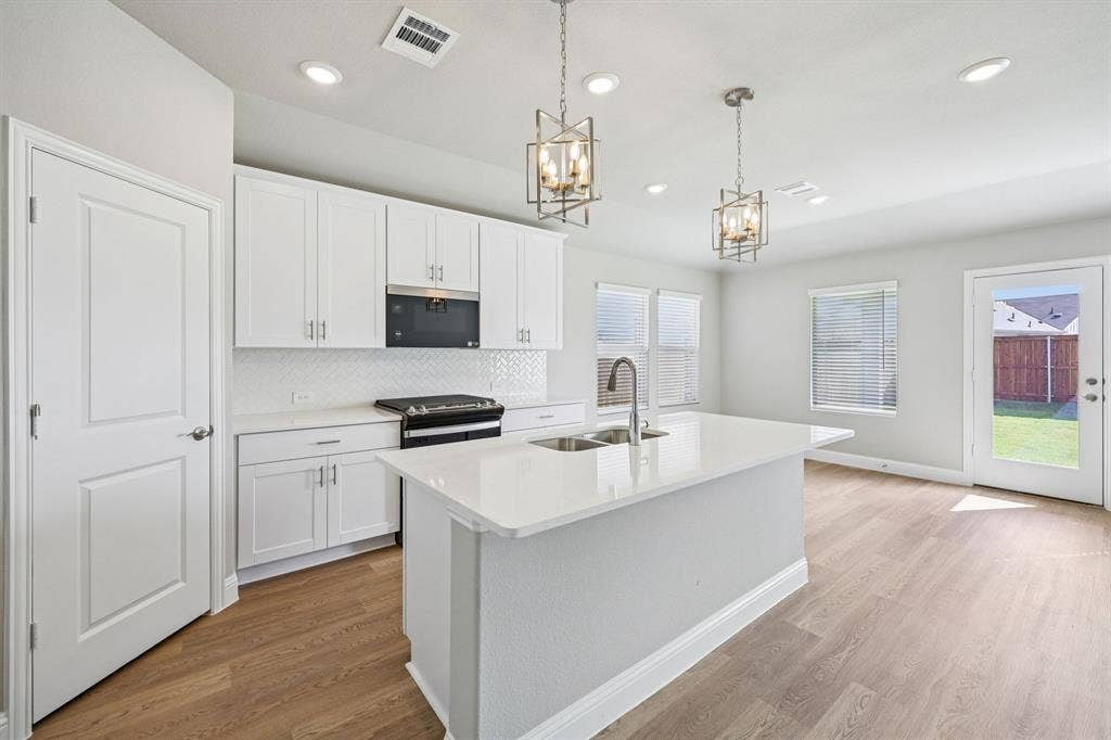 4020 Palestine Drive, Farmersville, TX 75442 Photo is not of the actual home, but is an inspirational photo of builder’s model home and may depict options, furnishings, and/or decorator features that are not included.