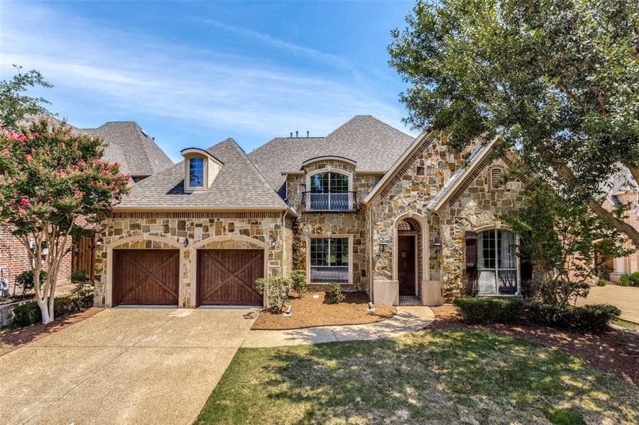 Property photo for 1832 Canyon Court, Allen, TX