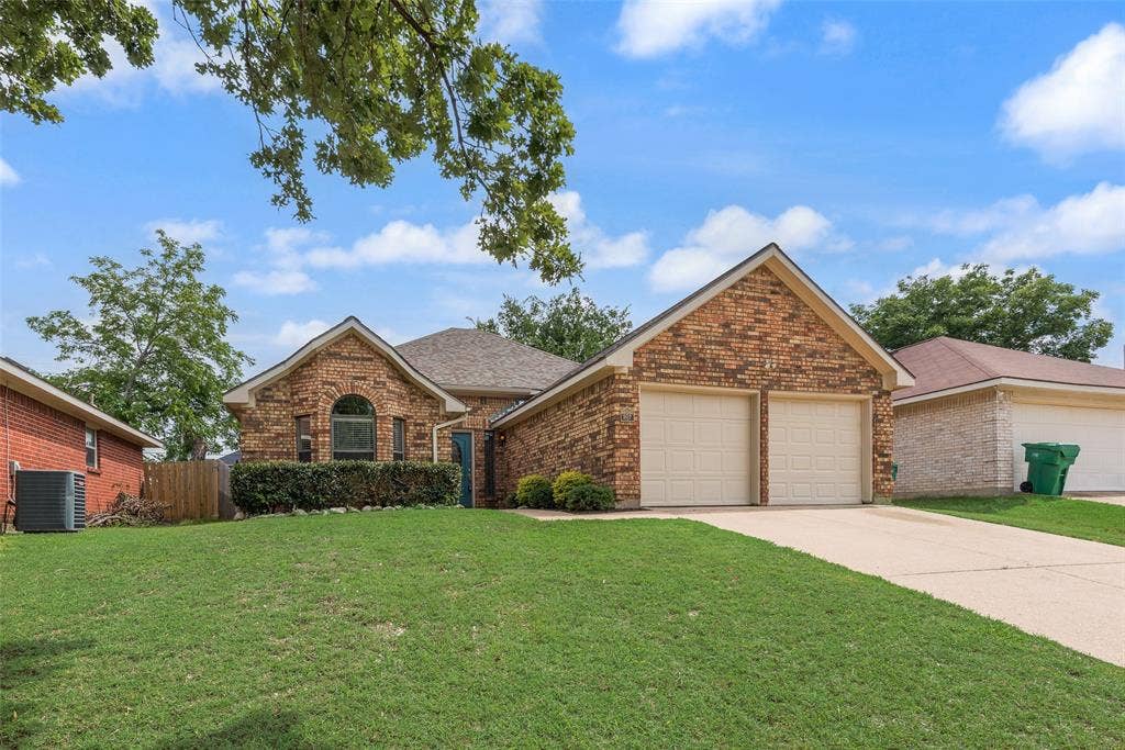 907 Sharp Drive, Cedar Hill, TX 75104 907 Sharp Drive, Cedar Hill, TX 75104
