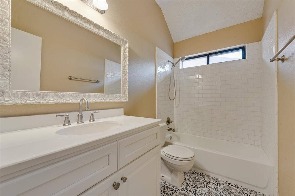 907 Sharp Drive, Cedar Hill, TX 75104 907 Sharp Drive, Cedar Hill, TX 75104