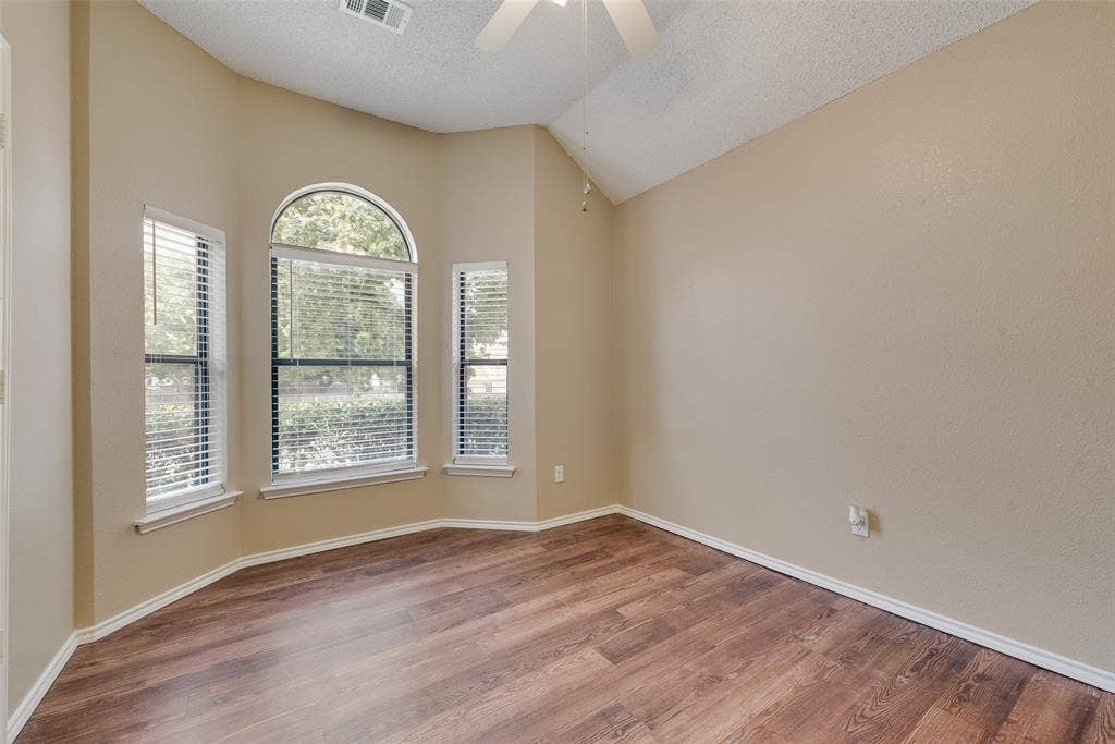 907 Sharp Drive, Cedar Hill, TX 75104 907 Sharp Drive, Cedar Hill, TX 75104
