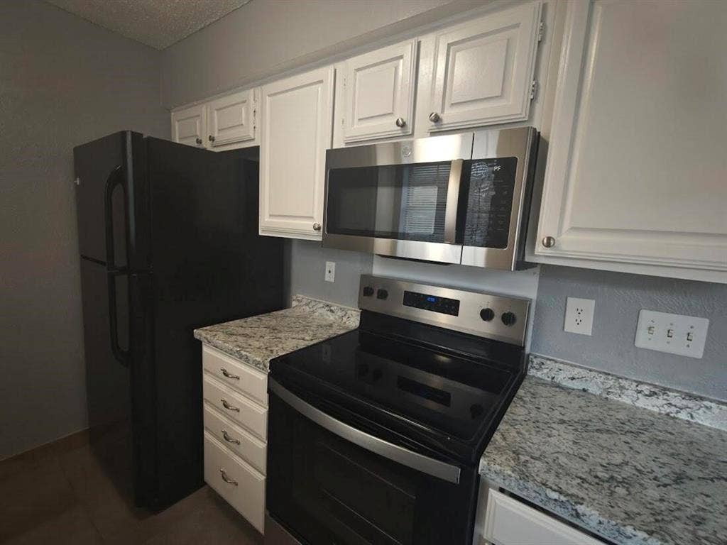 923 Vedral Place, Cedar Hill, TX 75104
