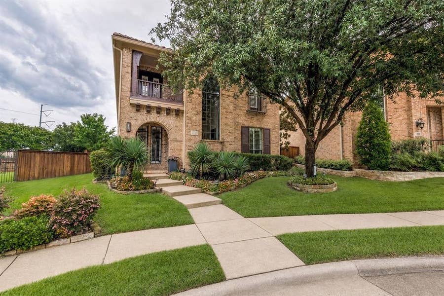 Property photo for 228 Concho Drive, Irving, TX