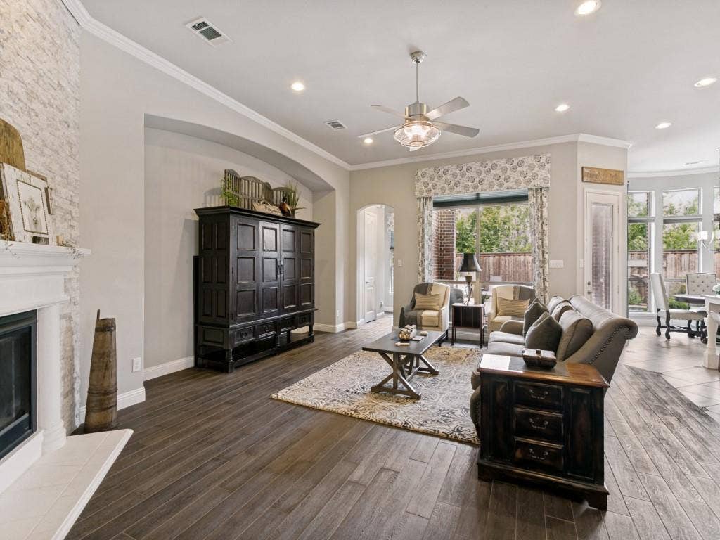 720 Hampshire Drive, Prosper, TX 75078 This home has split bedrooms for privacy for owners and guest.