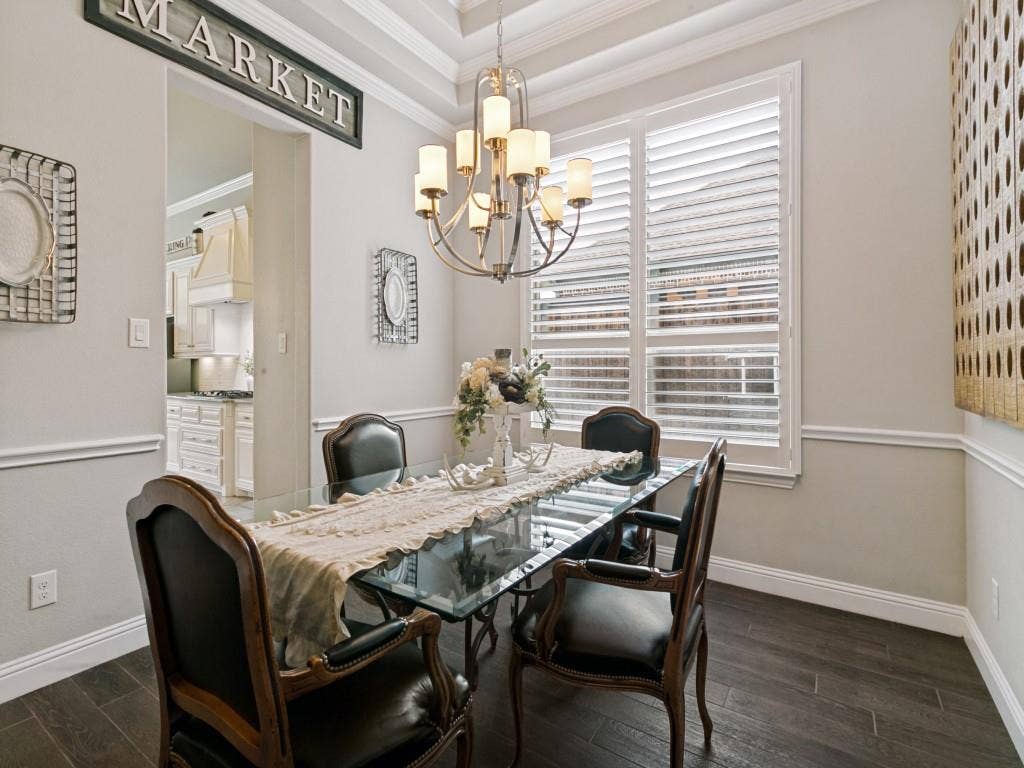 720 Hampshire Drive, Prosper, TX 75078 This formal dining room connects to your kitchen.