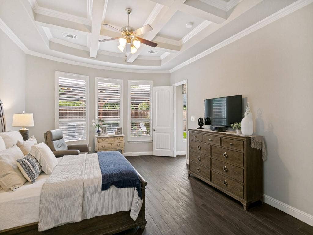 720 Hampshire Drive, Prosper, TX 75078 This owners suite has plantation shutters and bay windows.