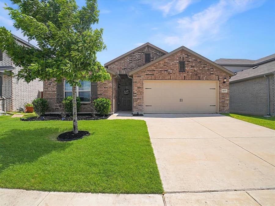 Property photo for 5577 Cherokee Rose Drive, Royse City, TX