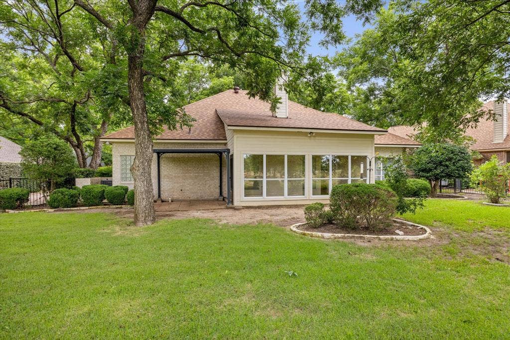 8709 S Monticello Circle, Granbury, TX 76049 8709 S Monticello Circle, Granbury, TX 76049