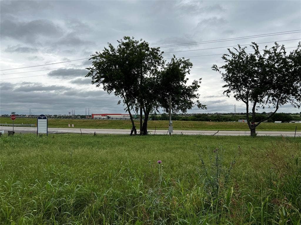 13501 Bates Aston Road, Haslet, TX 76052